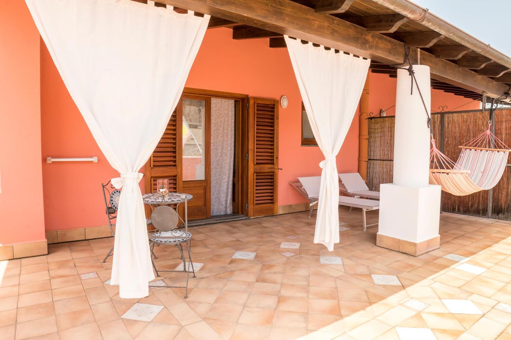 Alberghiero Eolie Aparthotel 4*
